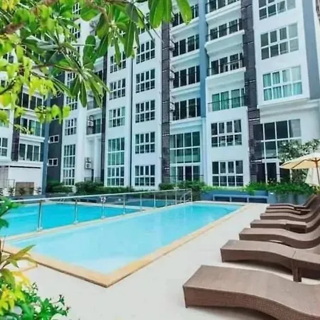 清迈老城 罗宾森百货旁the Prio Condo